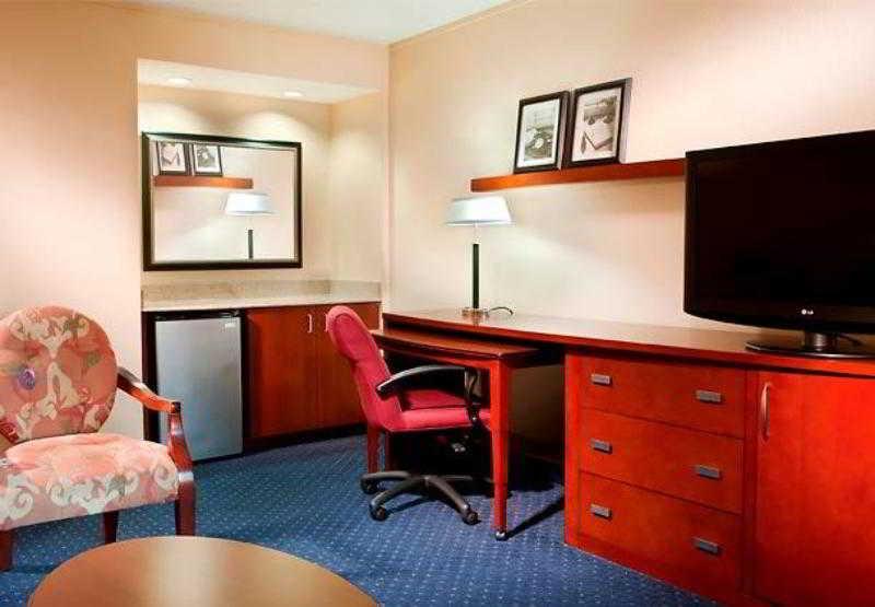 Courtyard By Marriott Dallas Arlington Entertainment District Zimmer foto