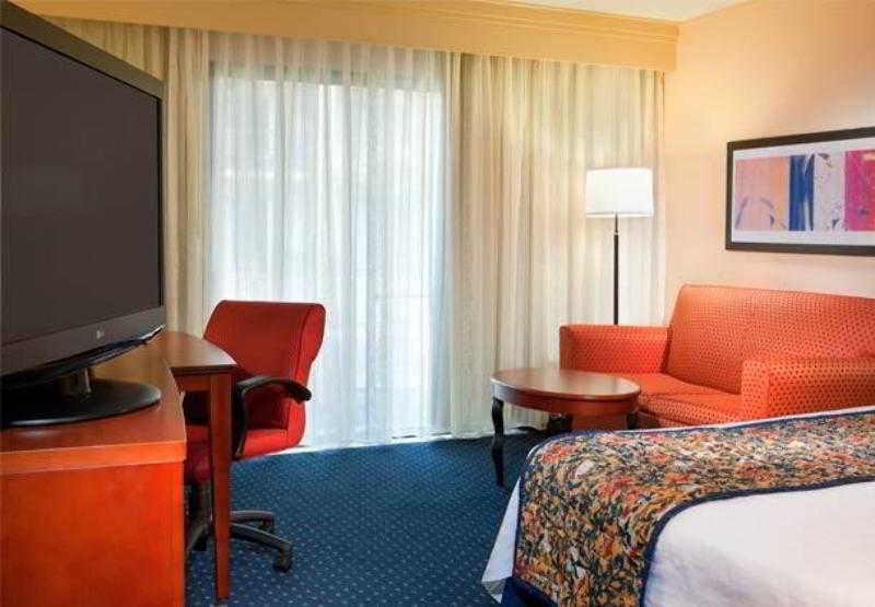 Courtyard By Marriott Dallas Arlington Entertainment District Zimmer foto