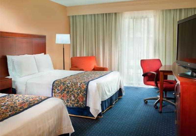 Courtyard By Marriott Dallas Arlington Entertainment District Zimmer foto